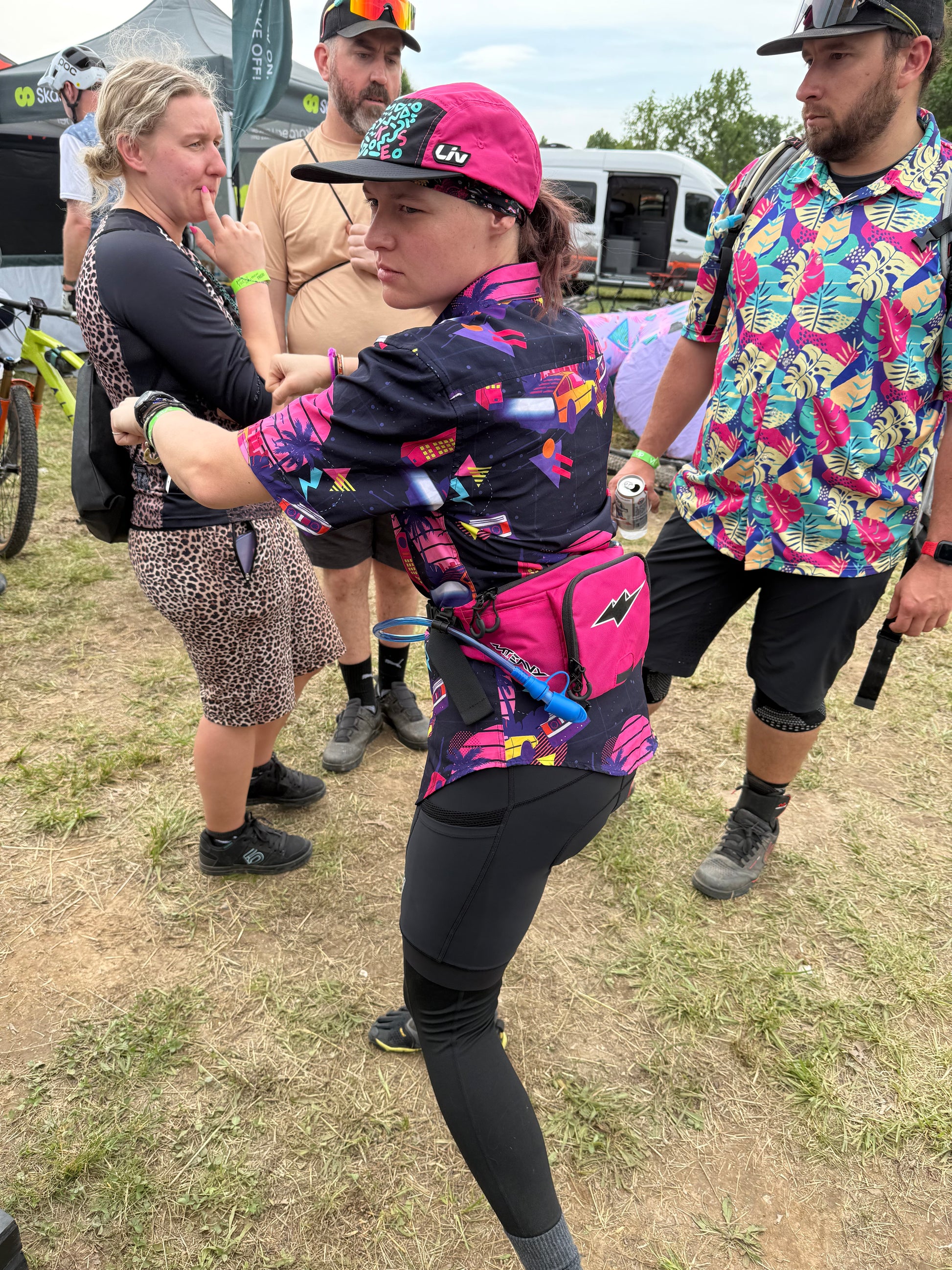 Mt. Envy Hydration Hip Pack - Rad Pink