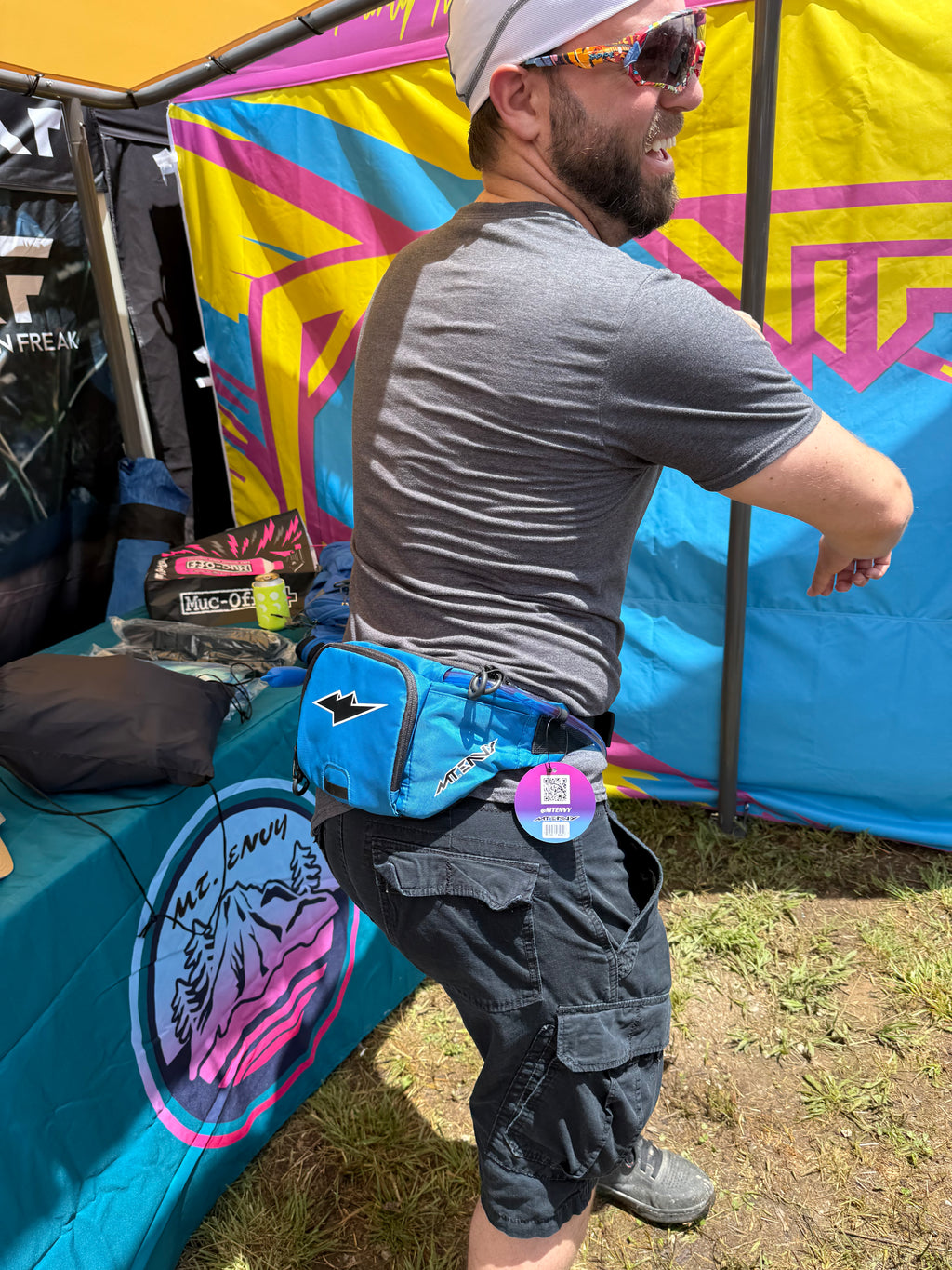 Mt. Envy Hydration Hip Pack - Neon Blue