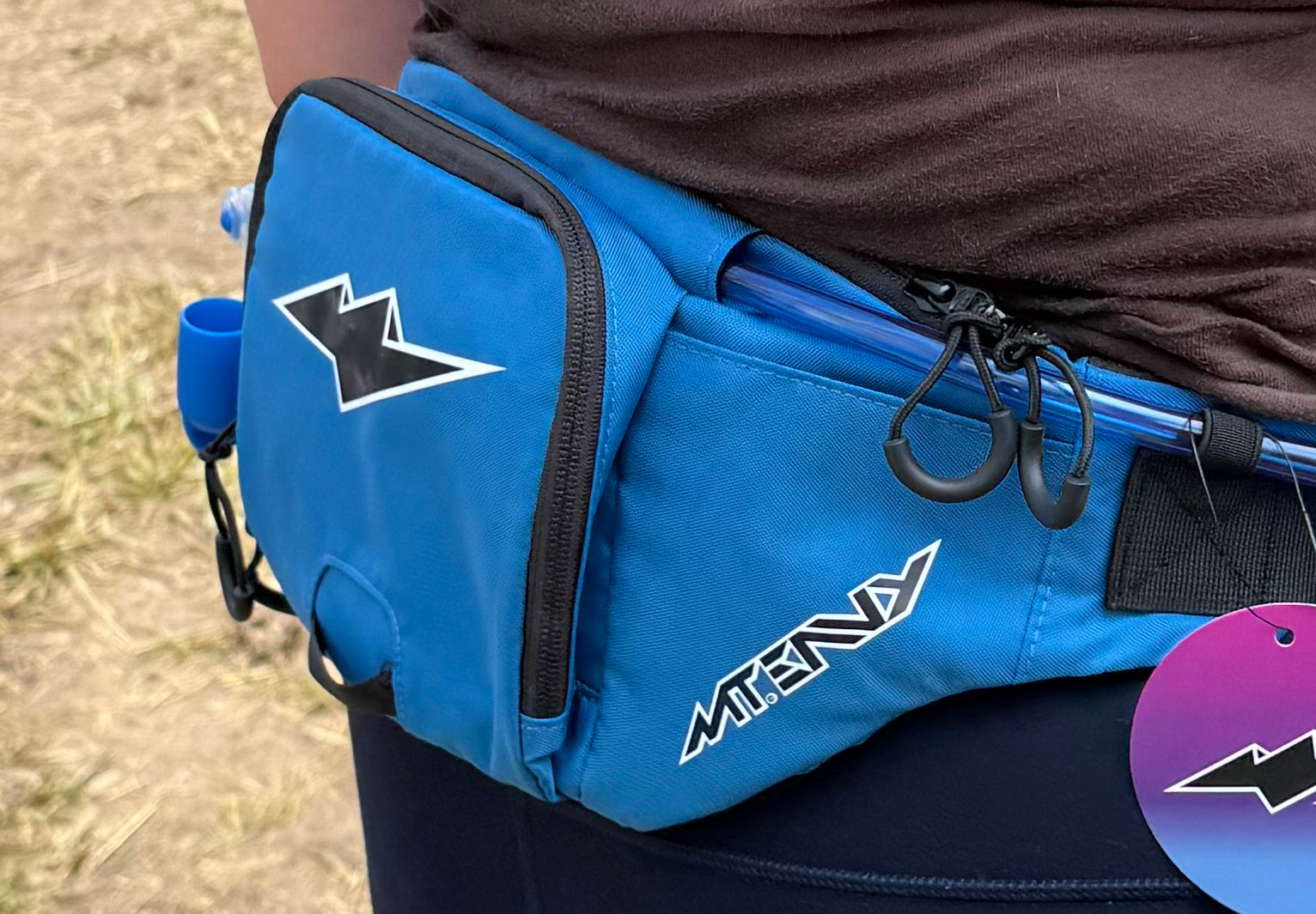 Mt. Envy Hydration Hip Pack - Neon Blue
